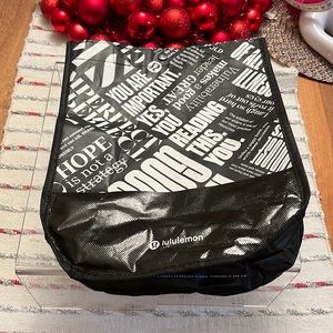 Lululemon Tote Excellent condition no rips no tears no stains. #486